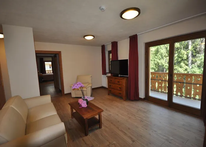 Limone Palace Aparthotel