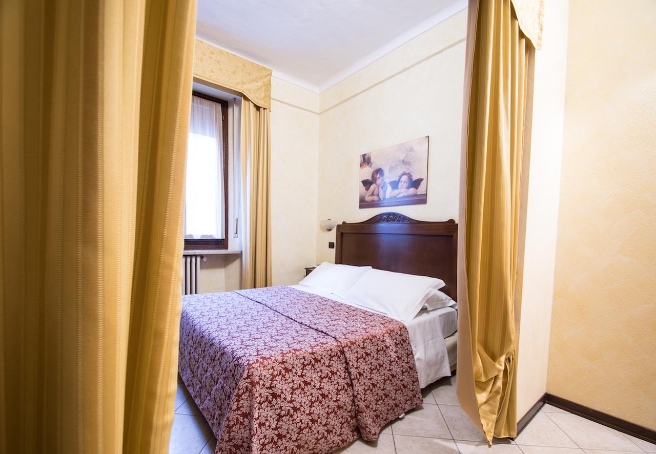 Limone Palace